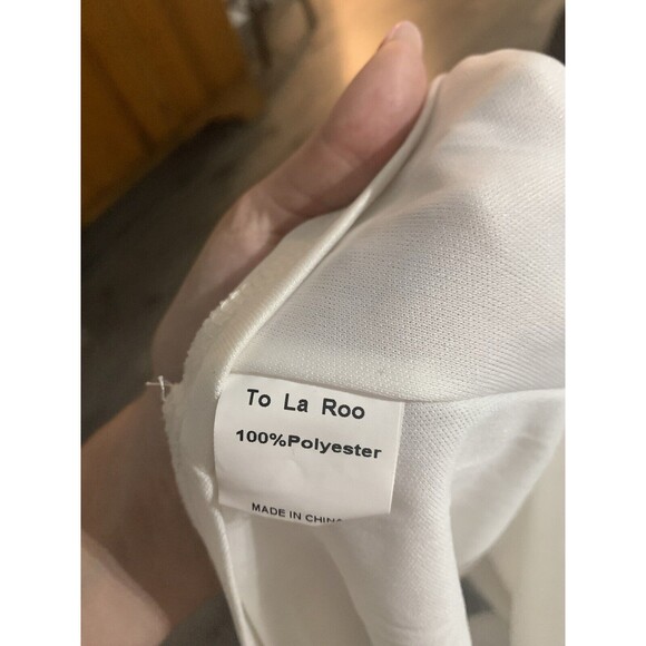 To La Roo Women’s dress white and black Mini Fitted  Size. 12. B22 - Picture 4 of 4